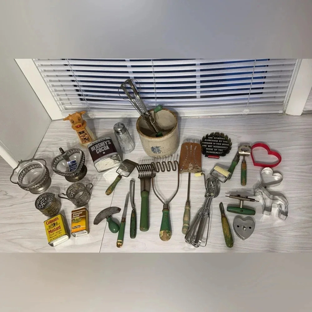 28pc 10LB LRG LOT Vintage/Antique Kitchen Beaters,Tins,Utensils,Crock Farmhouse
